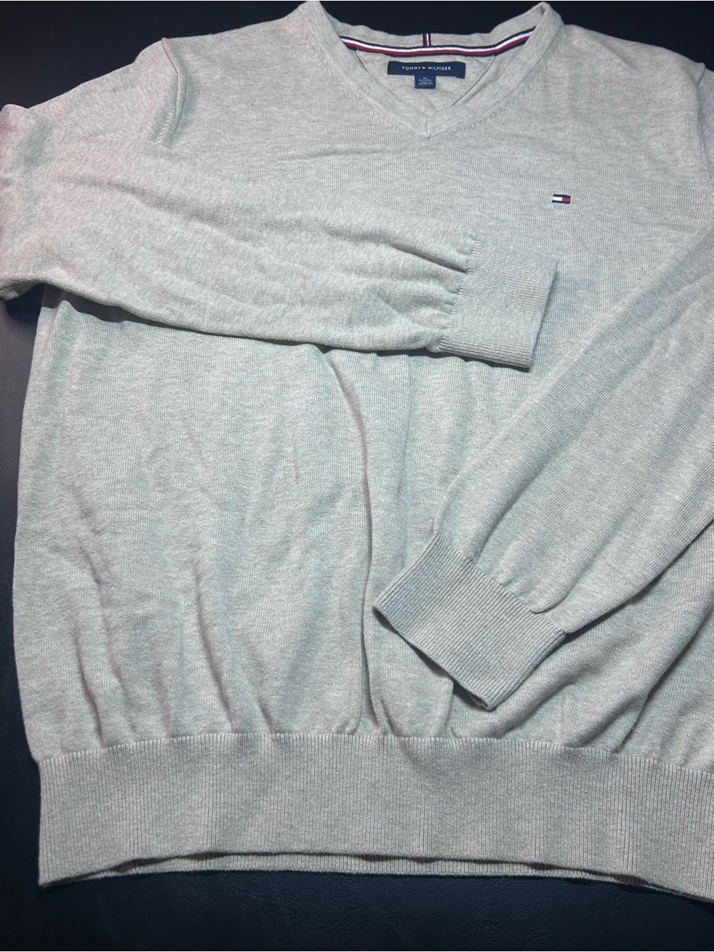 Tommy Hilfiger Men’s Light Gray V-Neck Pullover Sweater